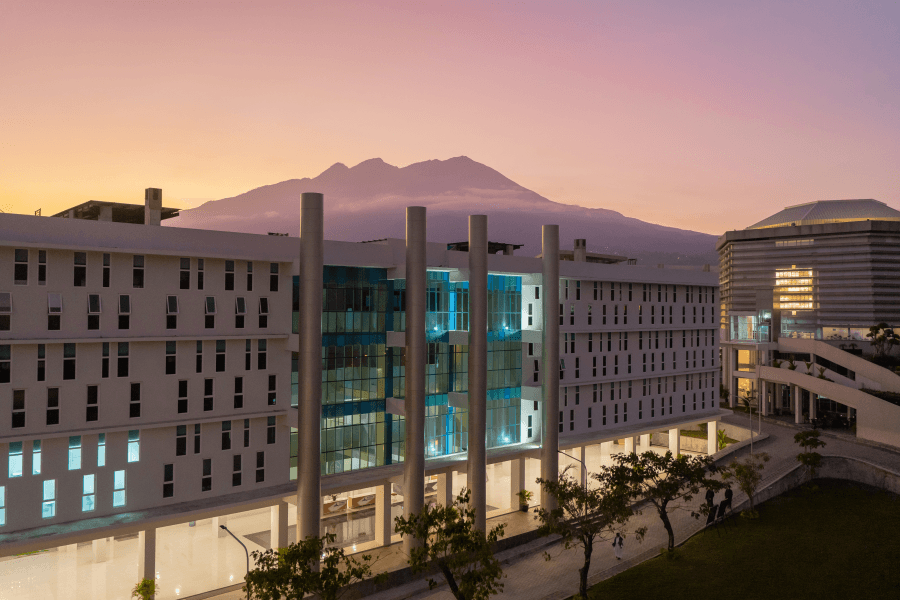 The First Premium Al Azhar International Islamic Boarding School